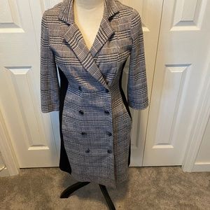 Gabby Skye size 6 coat dress